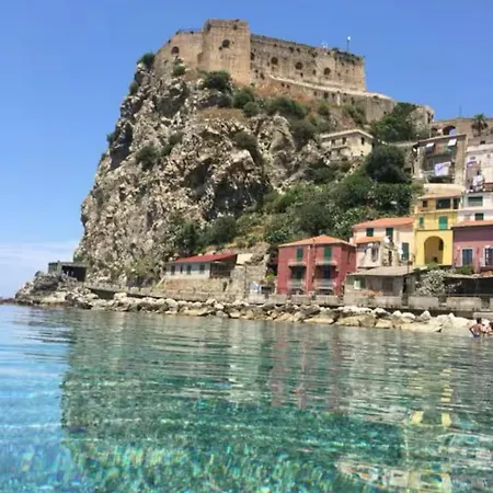 Chianalea 3* Scilla