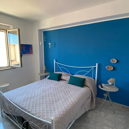 Chianalea Konukevi 3*