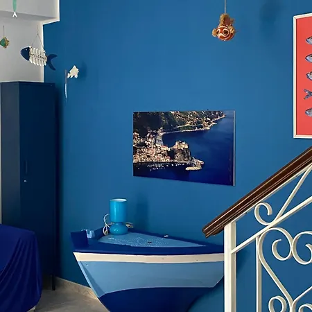 Konukevi Chianalea 3*