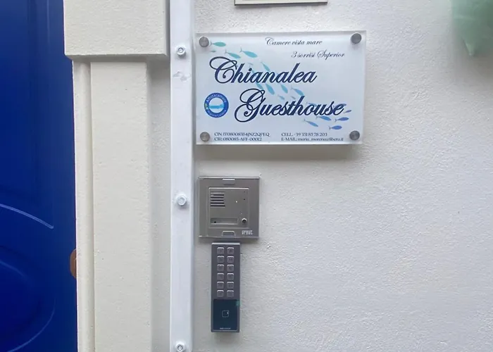 Chianalea Pensjonat 3*